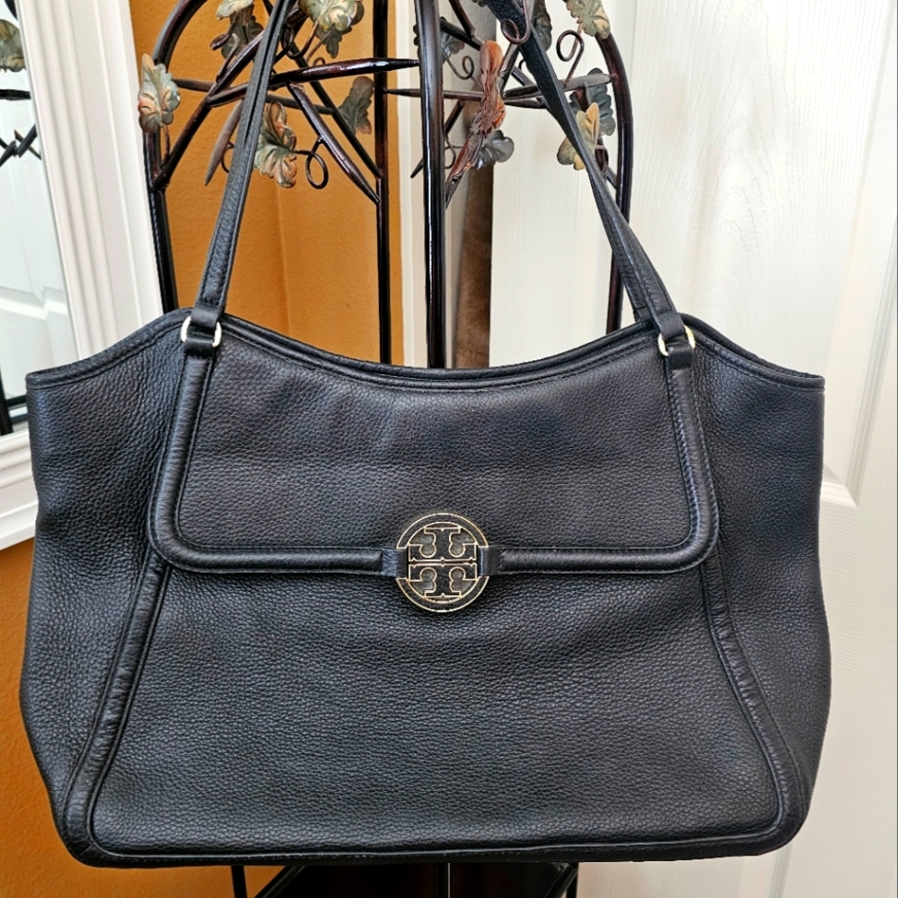 Tory Burch Black Pebbled Leather Shoulder Bag